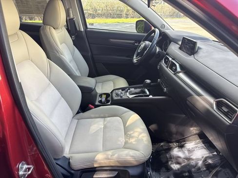 Used 2020 MAZDA CX-5 Touring FWD image 10