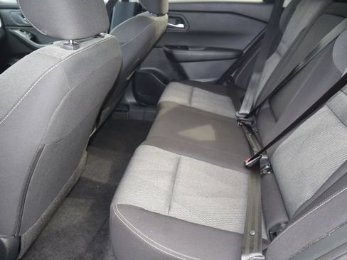 Certified 2025 Nissan Rogue SV AWD/4WD image 19