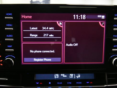 Used 2024 Toyota Sienna XLE FWD image 14