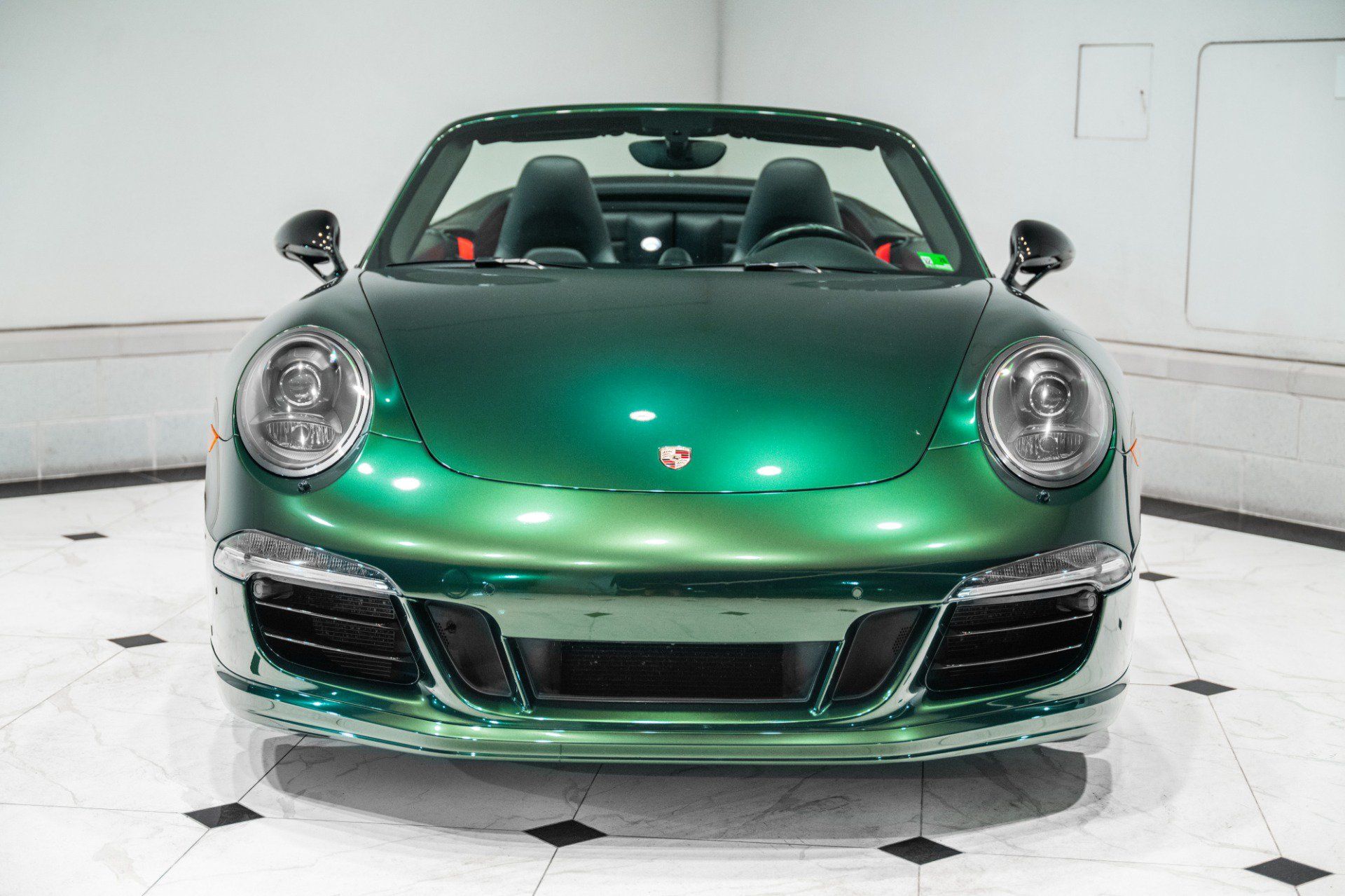 Used 2016 Porsche 911 Carrera GTS RWD image 4