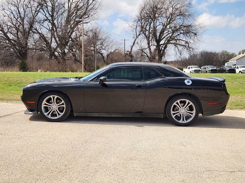 Used 2022 Dodge Challenger GT w/ Plus Package image 4