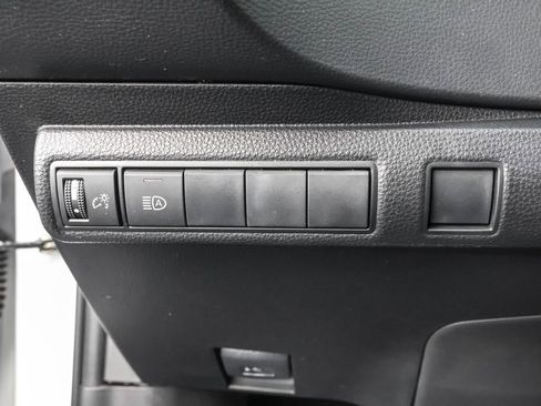 Used 2022 Toyota Corolla SE image 16