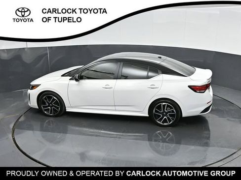 Used 2025 Nissan Sentra SR w/ SR Premium Package FWD image 44