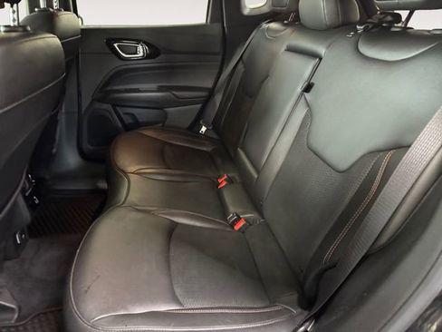Used 2023 Jeep Compass Trailhawk w/ Trailhawk Convenience Group AWD/4WD image 21
