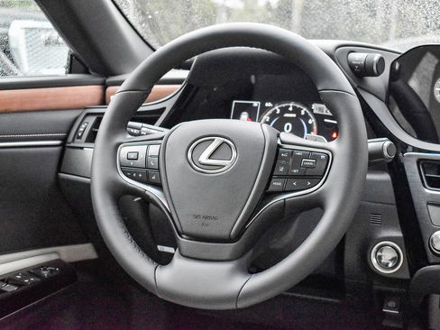 New 2025 Lexus ES 350 w/ Premium Package image 13