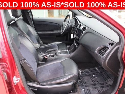 Used 2014 Chrysler 200 Limited w/ 200 S V6 Premium Group image 17