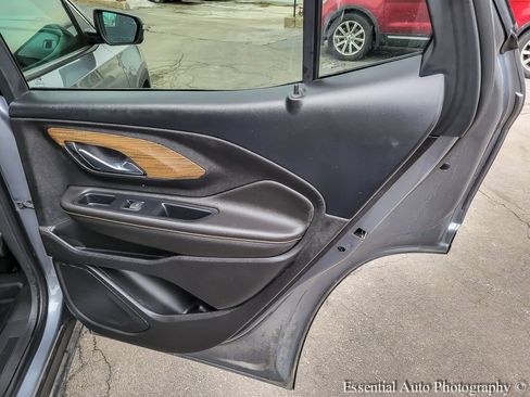 Used 2020 GMC Terrain SLE w/ Driver Convenience Package image 30