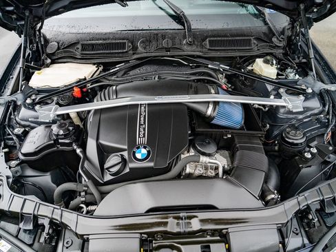 Used 2013 BMW 135i Coupe image 25