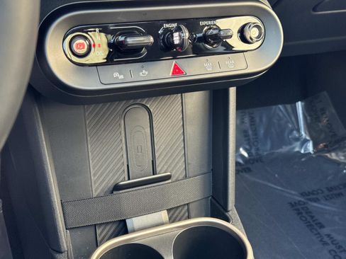 Used 2025 MINI Cooper S image 22