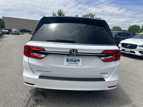 Used 2022 Honda Odyssey Touring image 9