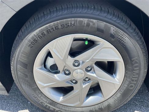 New 2025 Hyundai Sonata SE image 5