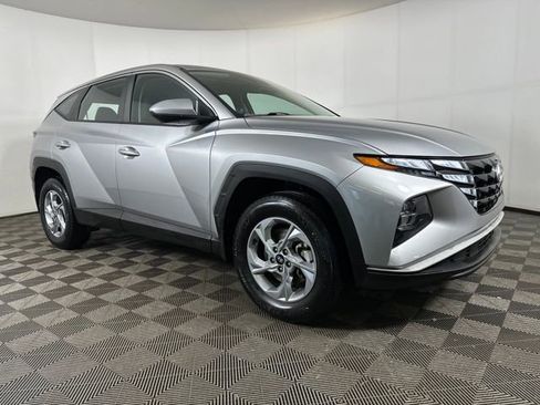 Certified 2023 Hyundai Tucson SE image 9