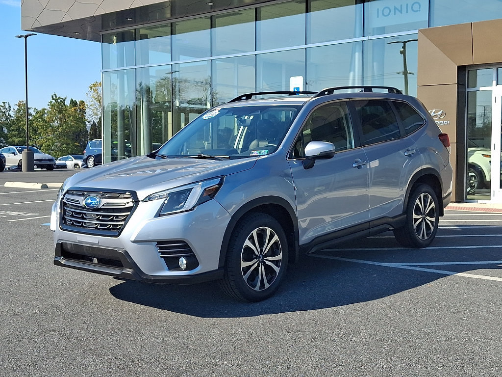 Used 2023 Subaru Forester Limited AWD/4WD image 3