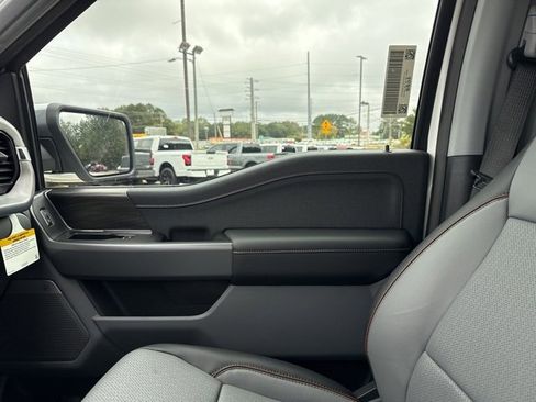 New 2025 Ford F150 Lariat w/ Equipment Group 502A High image 32