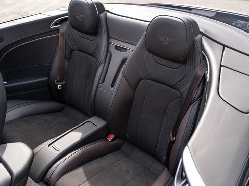 Used 2024 Bentley Continental GT S image 20