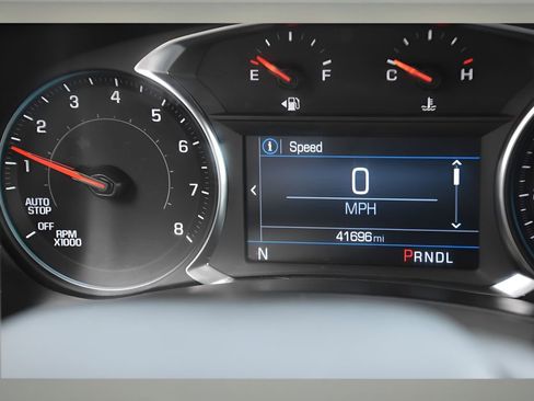 Used 2023 Chevrolet Equinox LT w/ Driver Convenience Package image 17