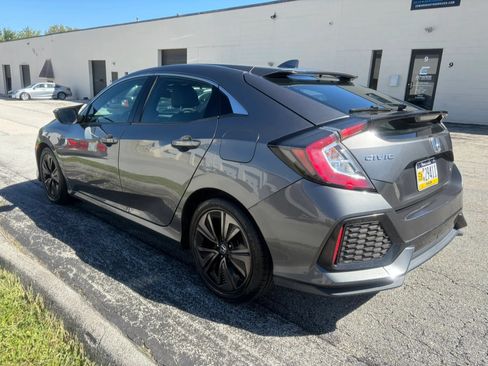 Used 2018 Honda Civic EX-L image 10