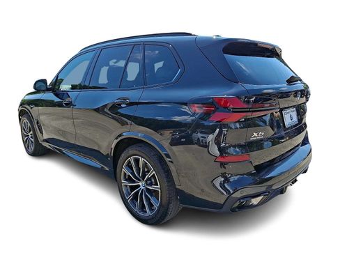 Used 2025 BMW X5 xDrive40i w/ M Sport Package AWD/4WD image 4