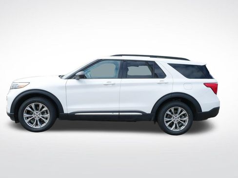 Certified 2023 Ford Explorer XLT AWD/4WD image 6