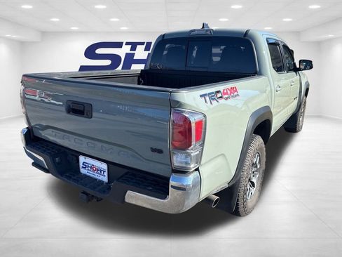 Used 2023 Toyota Tacoma TRD Off-Road image 4