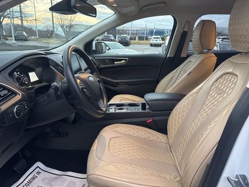 Used 2023 Ford Edge SEL w/ Convenience Package image 9