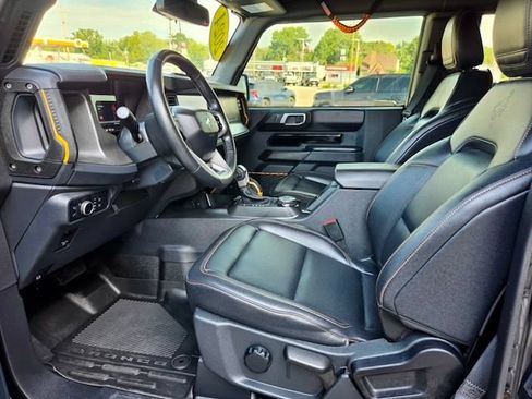 Used 2024 Ford Bronco Badlands AWD/4WD image 10