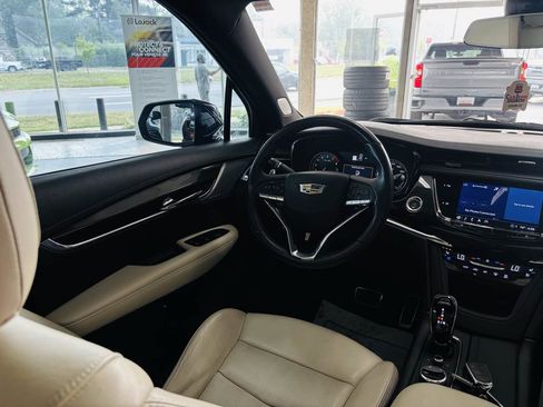 Used 2023 Cadillac XT6 Sport AWD/4WD image 47