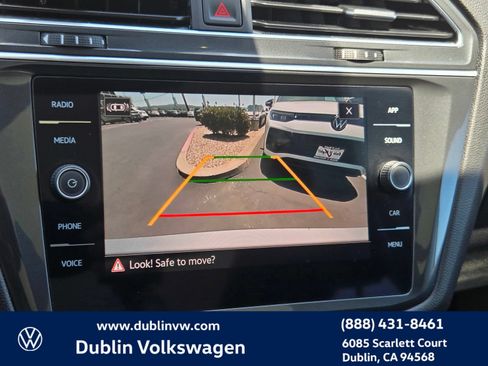 Certified 2023 Volkswagen Tiguan SE w/ Panoramic Sunroof Package AWD/4WD image 14