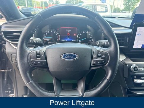 Used 2020 Ford Explorer XLT w/ Equipment Group 202A RWD image 14