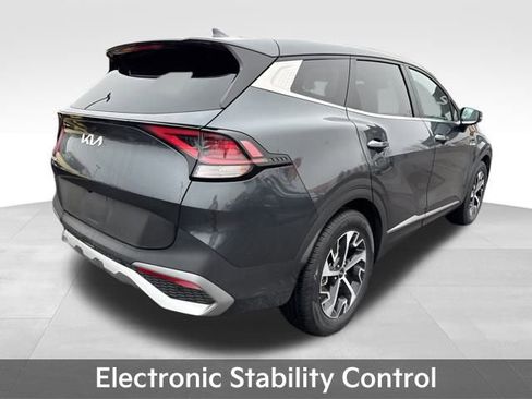 Used 2023 Kia Sportage EX image 8