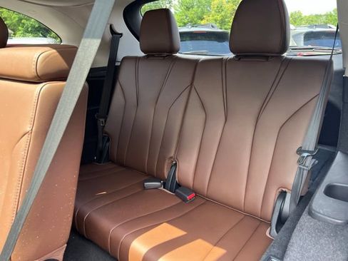 Used 2023 Acura MDX SH-AWD w/ Technology Package image 23