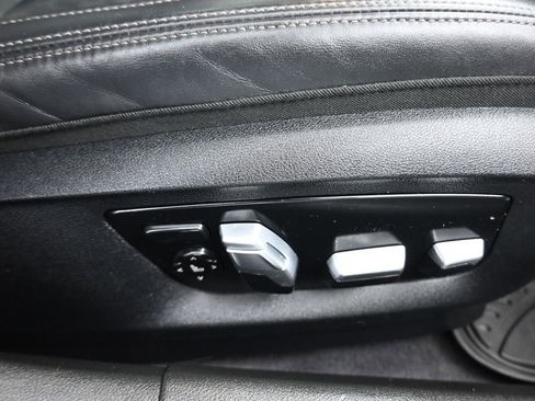 Used 2018 BMW 540i xDrive AWD/4WD image 44