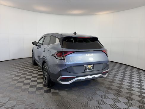 Used 2023 Kia Sportage EX image 8