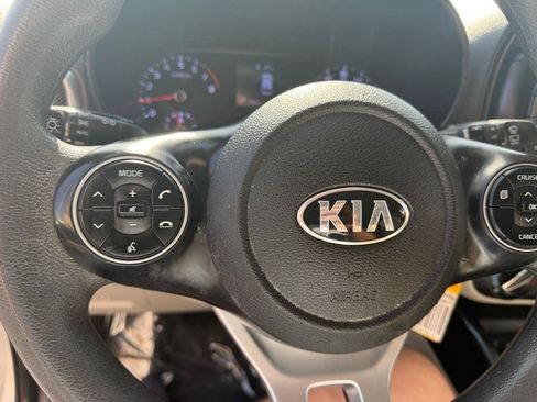 Used 2021 Kia Soul S FWD image 28
