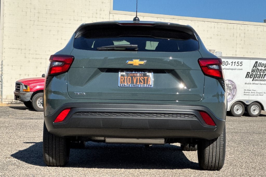 New 2026 Chevrolet Trax LS FWD image 5
