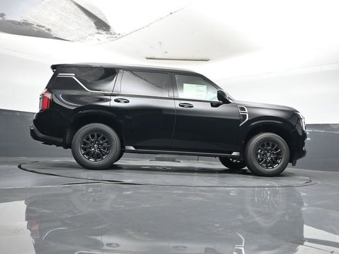 New 2025 Nissan Armada SV image 22