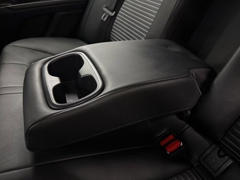 Used 2023 Toyota Camry SE image 13