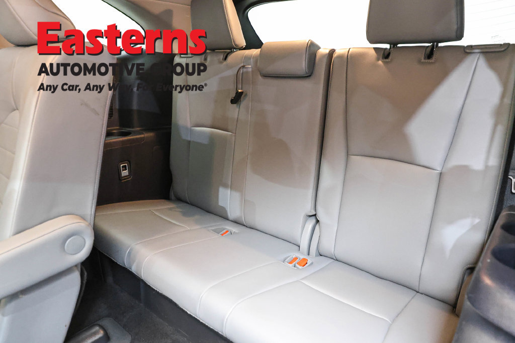 Used 2021 Toyota Highlander XLE FWD image 30