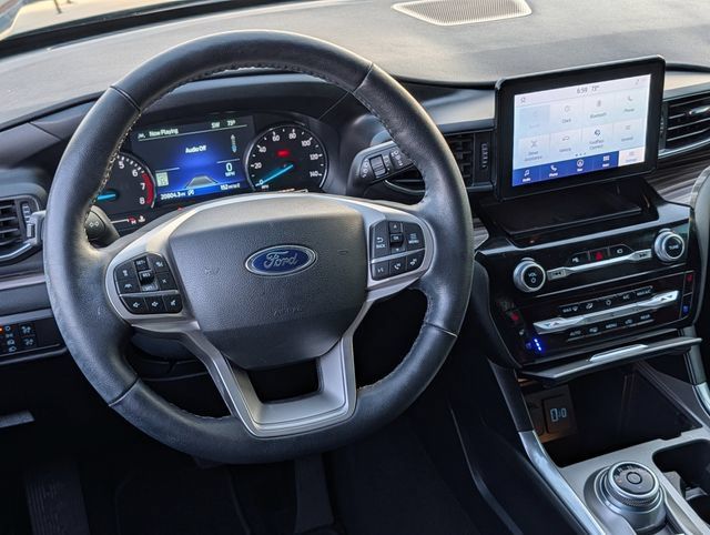 Used 2021 Ford Explorer Limited w/ Equipment Group 301A RWD image 12
