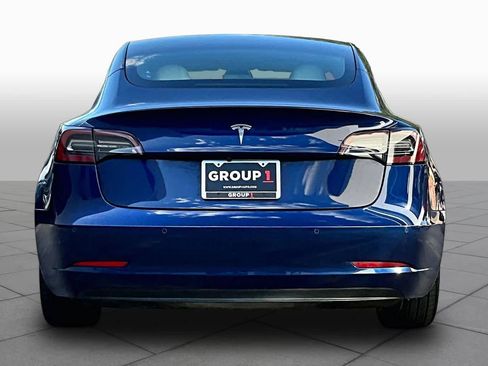Used 2021 Tesla Model 3 Standard Range Plus RWD image 4