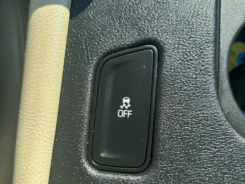 Used 2017 Cadillac XT5 Luxury image 33