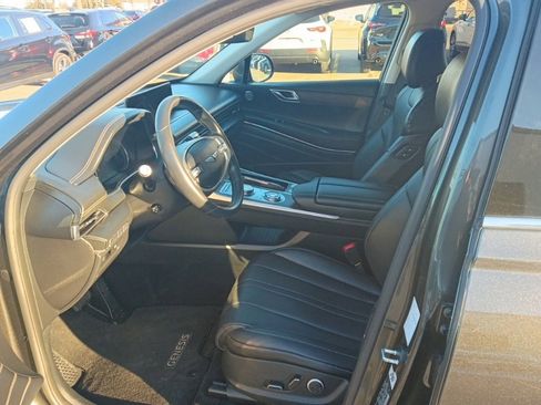 Used 2024 Genesis GV80 2.5T image 3