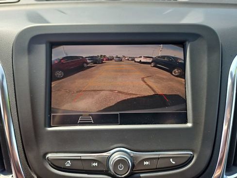 Used 2024 Chevrolet Equinox LT FWD image 20