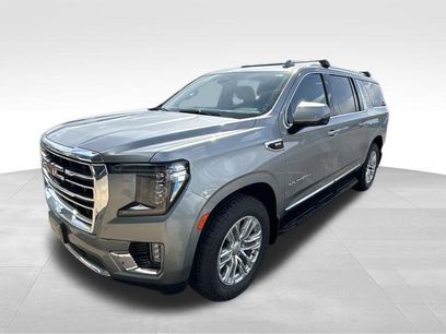 Used 2023 GMC Yukon XL SLT w/ SLT Luxury Package