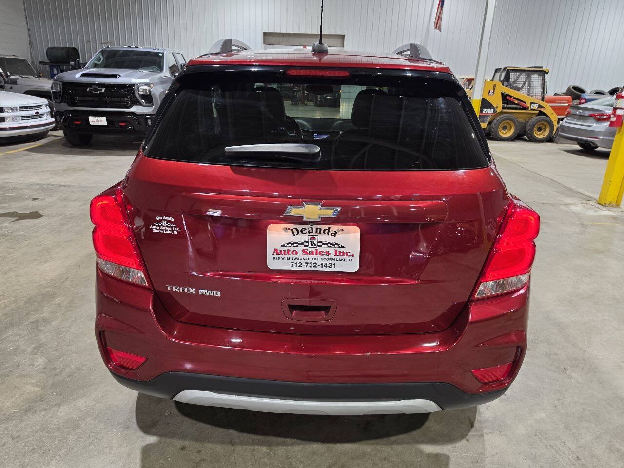Used 2021 Chevrolet Trax LT w/ LT Convenience Package AWD/4WD image 12