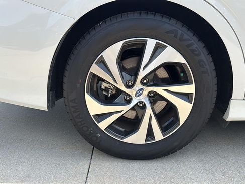 Used 2025 Subaru Legacy Premium AWD/4WD image 30