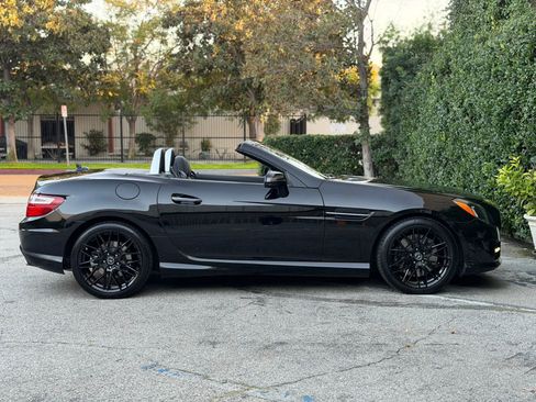 Used 2012 Mercedes-Benz SLK 350 image 14