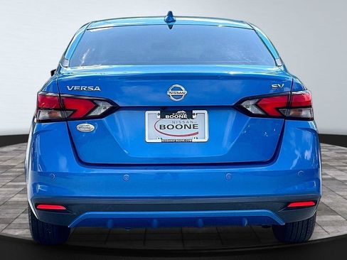Certified 2021 Nissan Versa SV FWD image 4