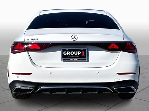 Used 2025 Mercedes-Benz E 350 Sedan image 4