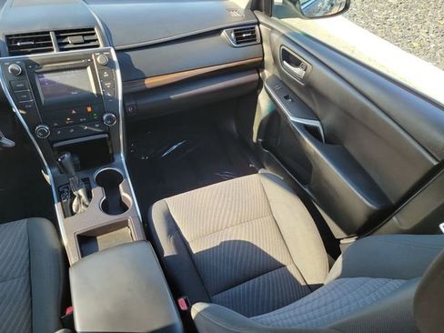 Used 2017 Toyota Camry LE FWD image 14
